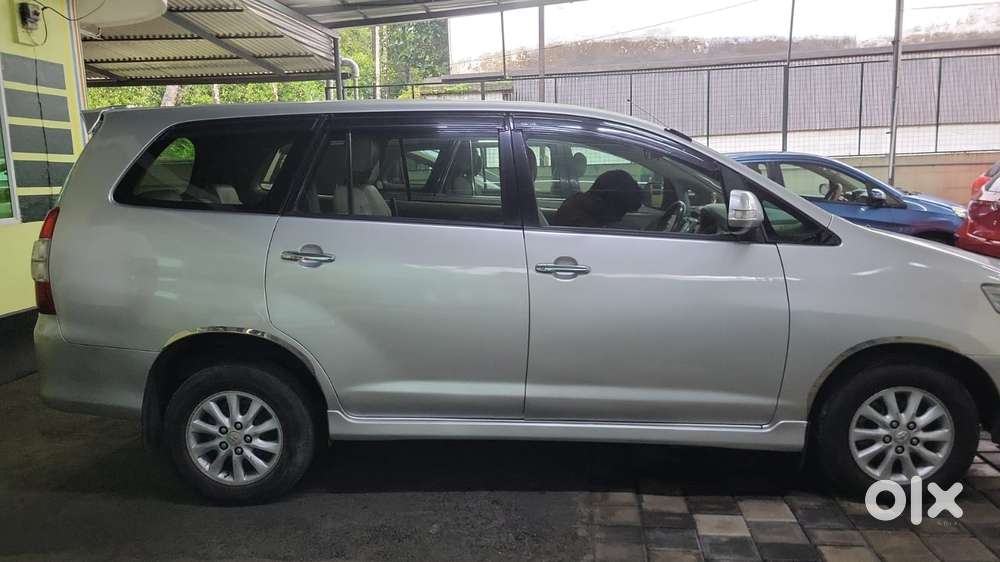 Toyota Innova 2.5 V 7 Str, 2012, Diesel