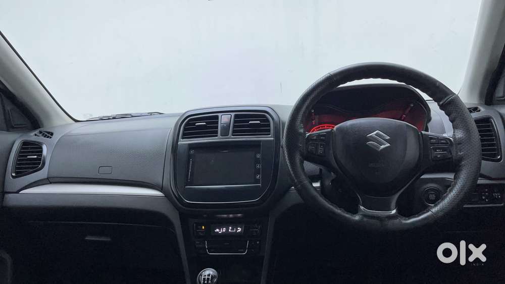 Maruti Suzuki Vitara Brezza Zdi+ Dual Tone Mt, 2016, Diesel
