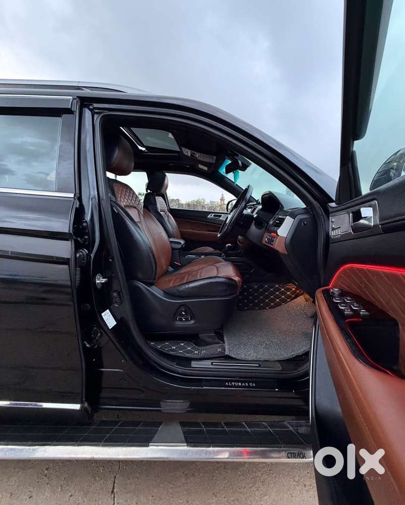 Mahindra Alturas G4 4wd At, 2019, Diesel