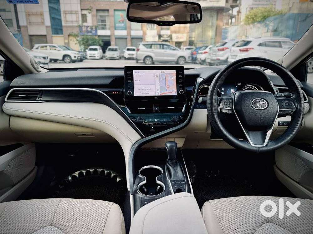 Toyota Camry Hybrid, 2024, Petrol