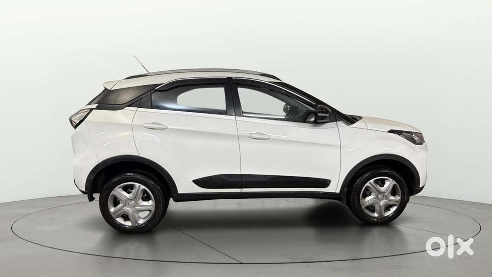 Tata Nexon 1.2 Revotron Xm (s), 2022, Petrol