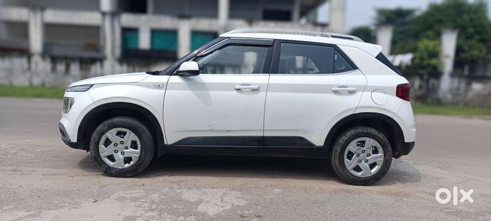 Hyundai Venue S, 2021, Petrol