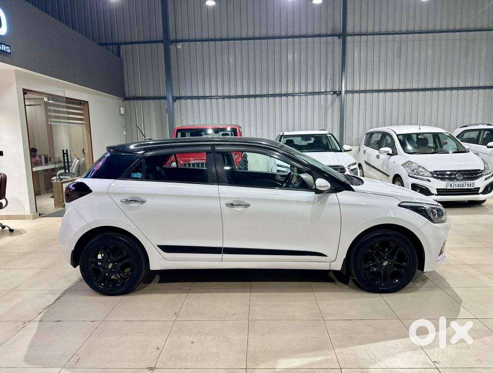 Hyundai New I20 1.2 Asta (o) Mt, 2020, Petrol