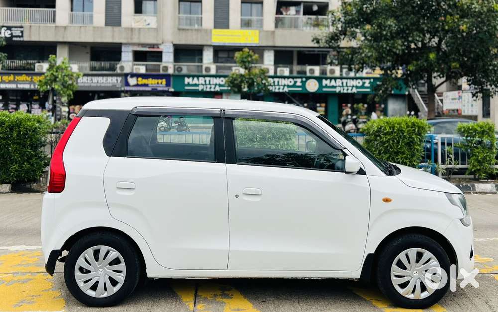 Maruti Suzuki Wagon R 1.2 Zxi, 2023, Cng & Hybrids