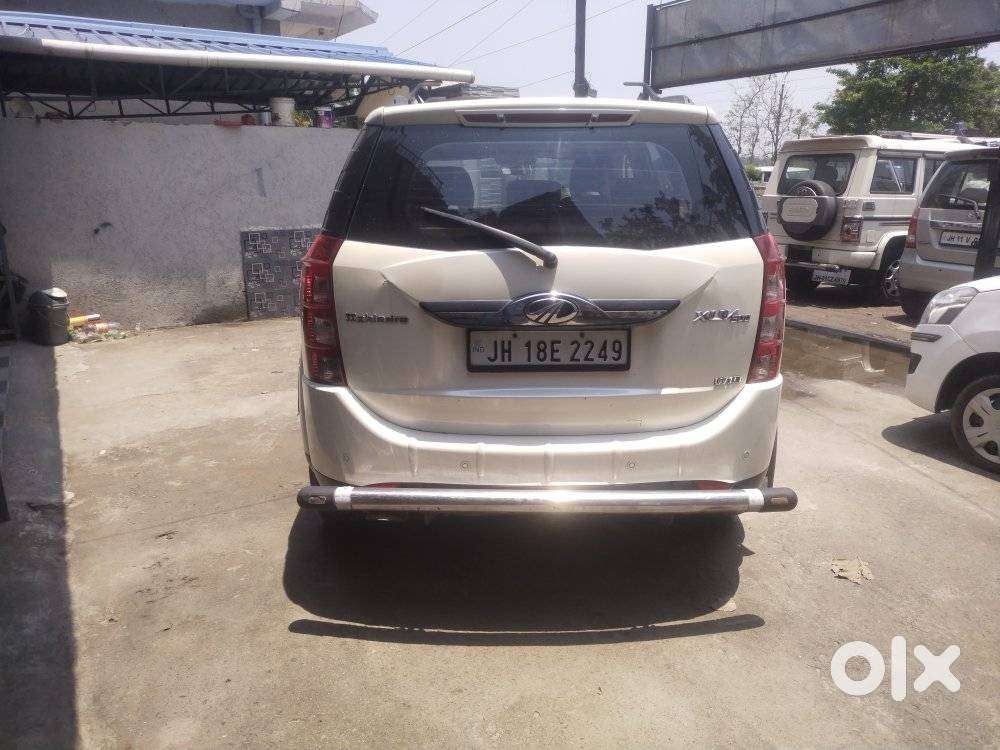 Mahindra Xuv500 2.2 W10 Sportz Edition Mt, 2016