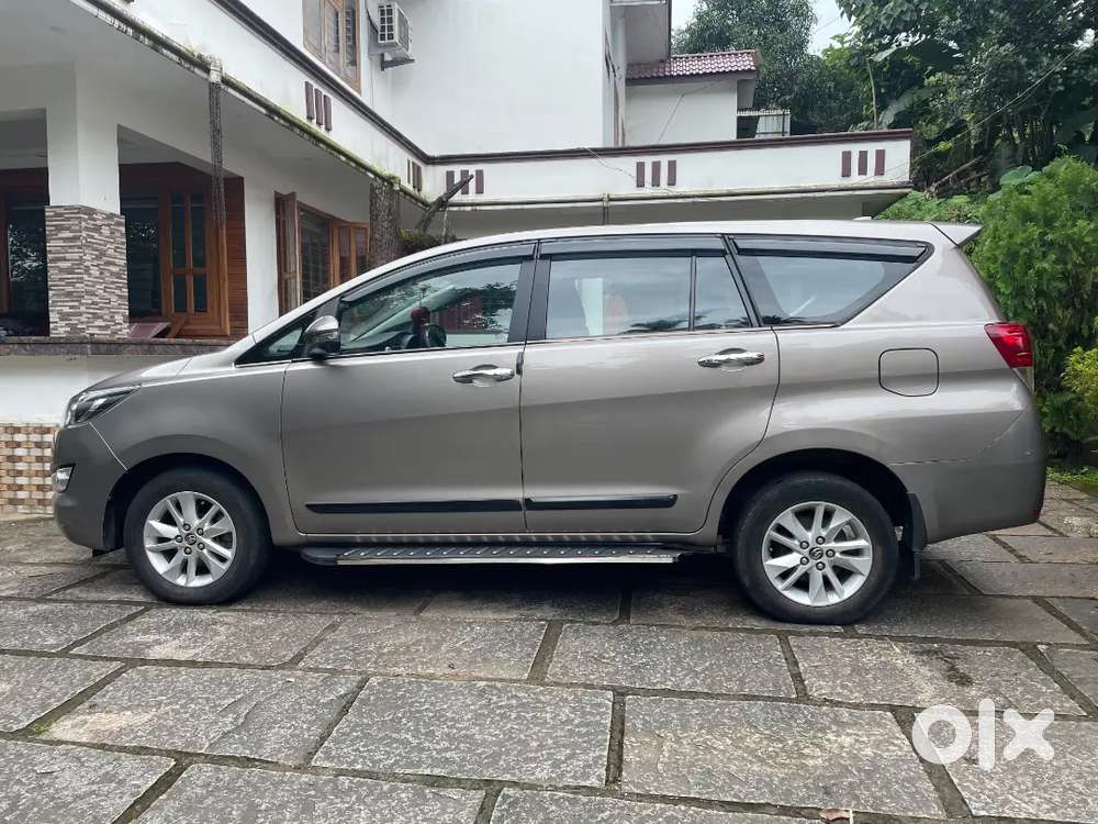 Toyota Innova Crysta 2018