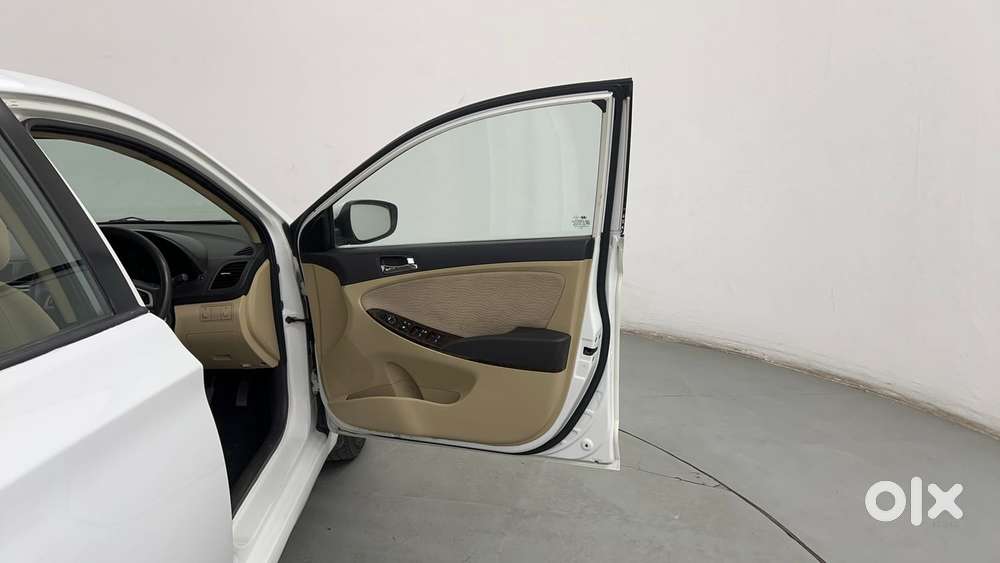Hyundai Verna 1.6 Vtvt Sx, 2013, Petrol