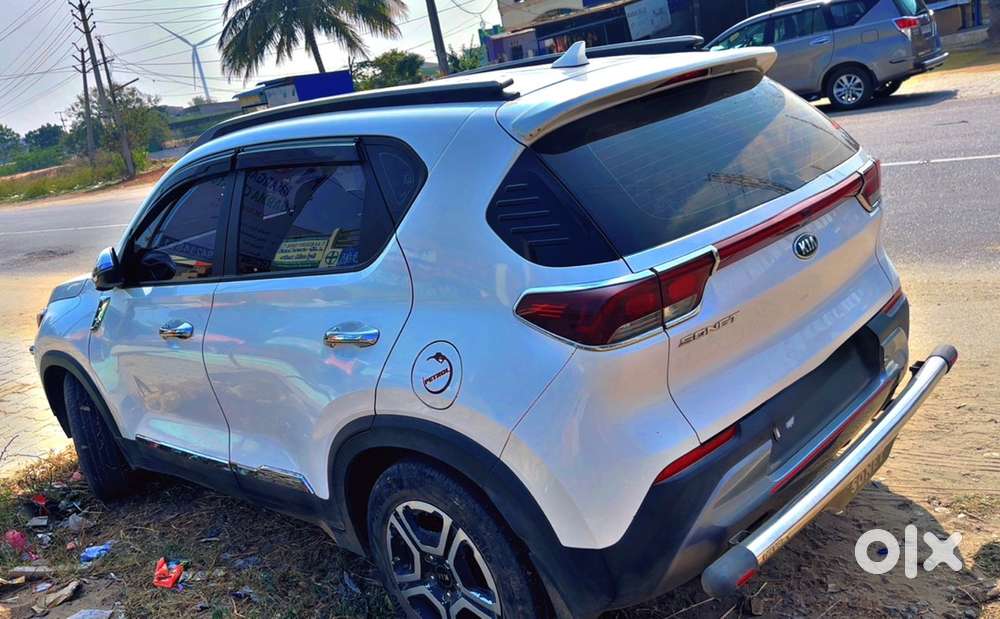 Kia Sonet Petrol 2020