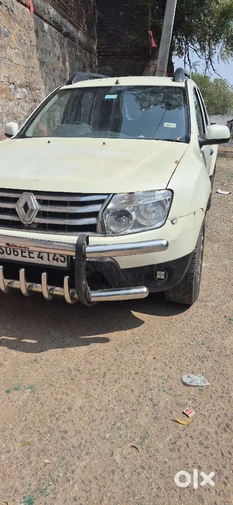 Renault Duster 2015 Urgent Sell