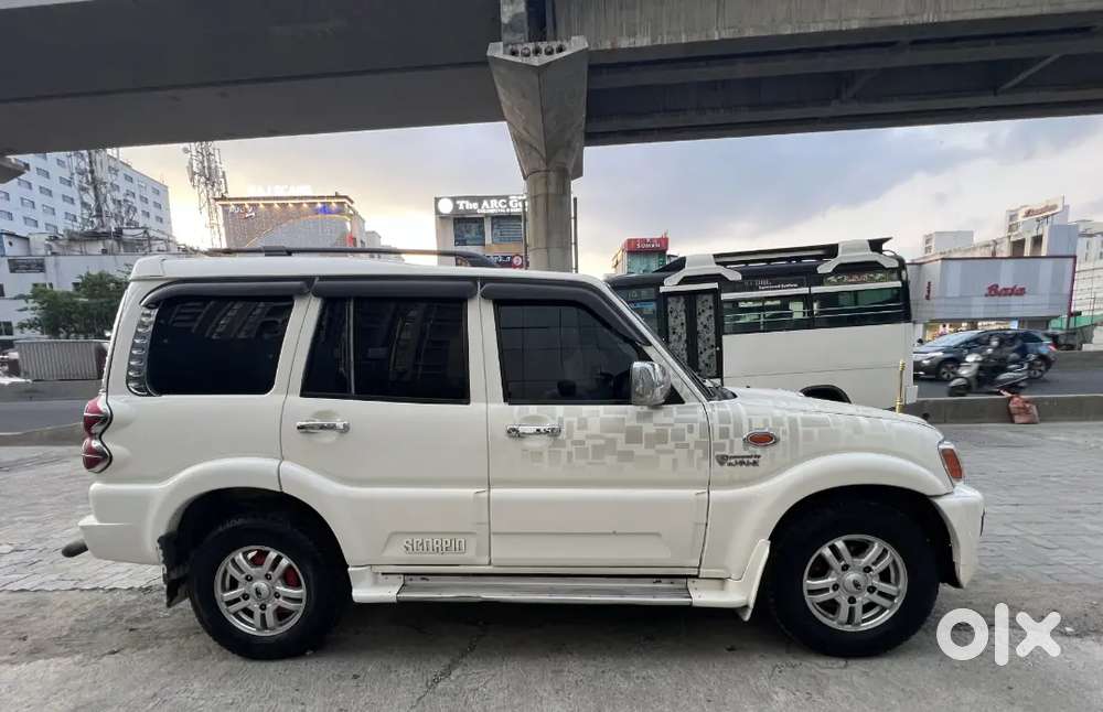 Mahindra Scorpio 2012 Vlx With Airbag White