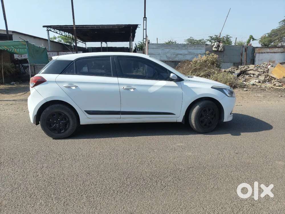 Hyundai Elite I20 2016 Petrol 750000 Km Driven