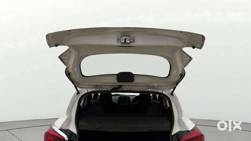 Renault Kwid 1.0 Rxt (o), 2017, Petrol
