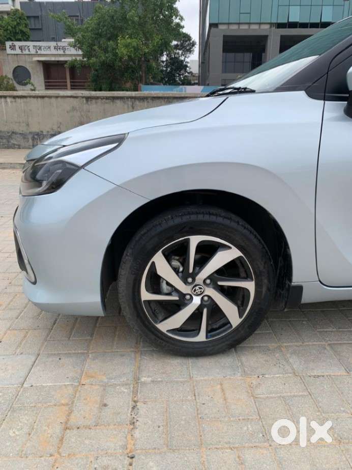 Toyota Glanza 1.2 V Amt, 2025, Petrol