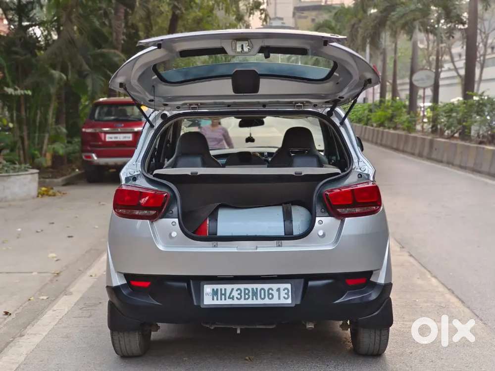 Mahindra Kuv 100 2018 Cng Company Fitting