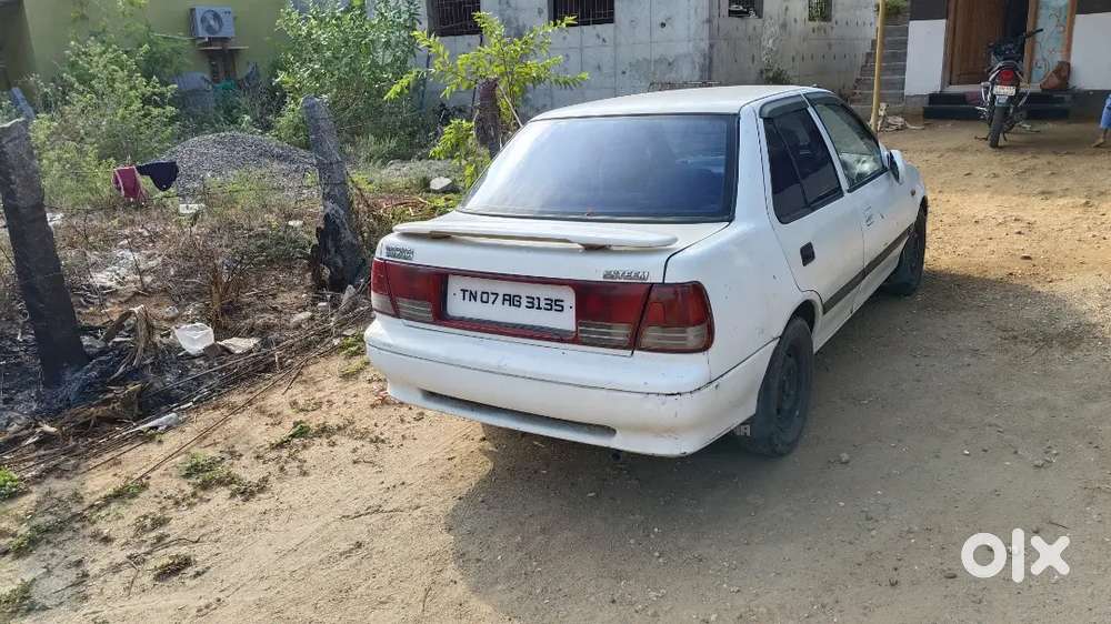 Maruti Esteem Lpg 2003