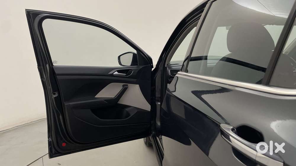Volkswagen Taigun Topline 1.0 Tsi At (electric Seats), 2024, Petrol