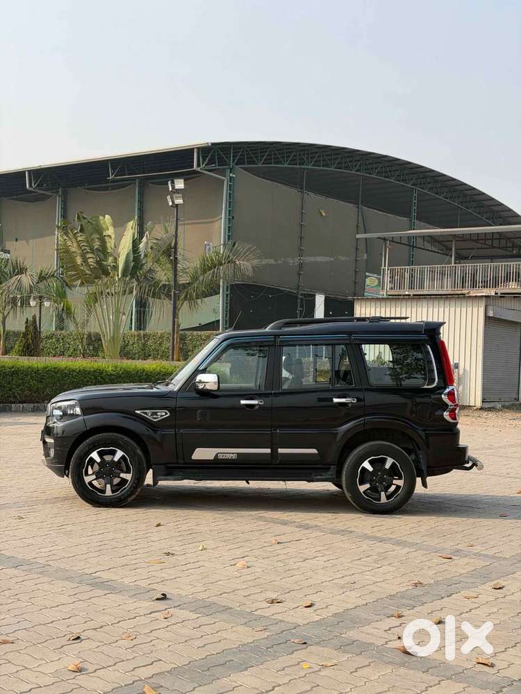 Mahindra Scorpio Classic 2.2 S 11 Mt 7 Str, 2024, Diesel