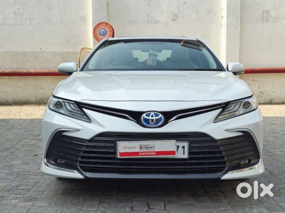 Toyota Camry Hybrid, 2024, Petrol