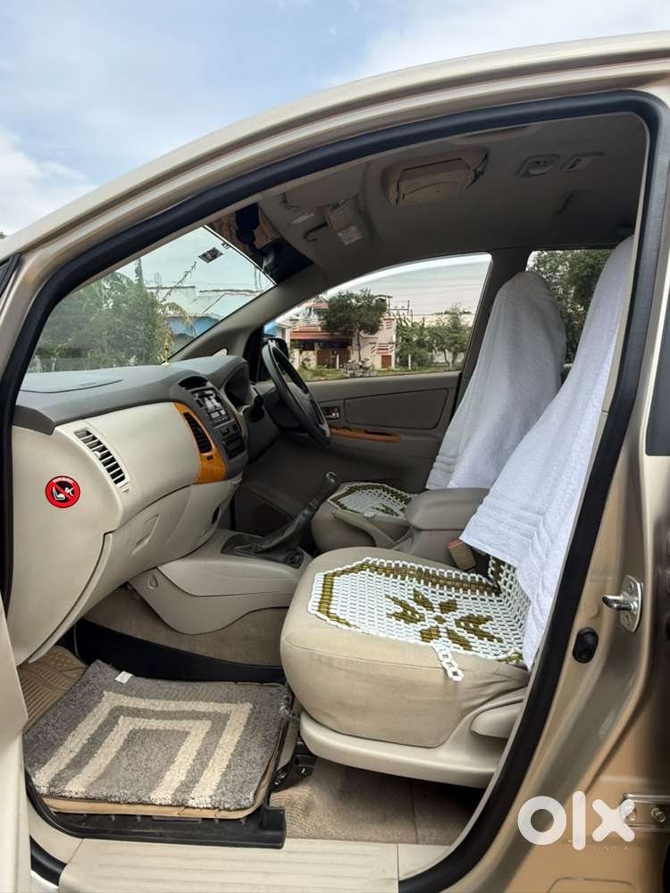 Toyota Innova 2.5 V 7 Str, 2011, Diesel