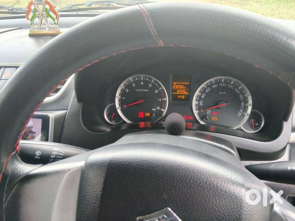 Maruti Suzuki Swift Vxi Abs Bsiv, 2016, Petrol