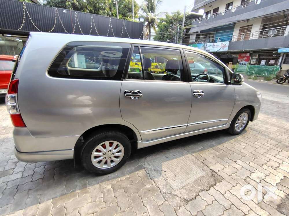 Innova V 2014 Good As New