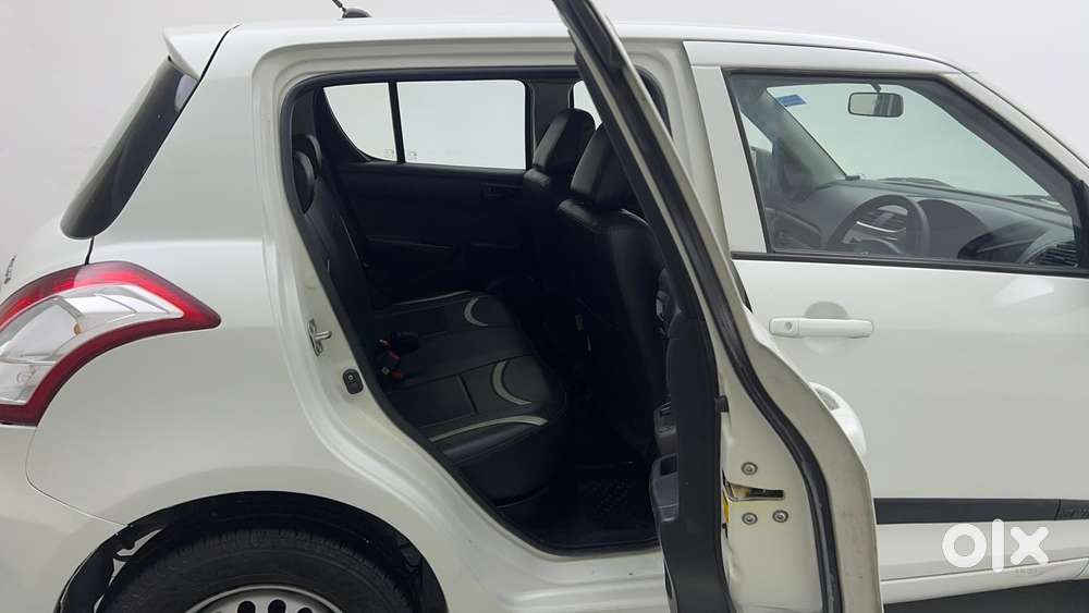 Maruti Suzuki Swift 1.2 Lxi (o), 2017, Petrol