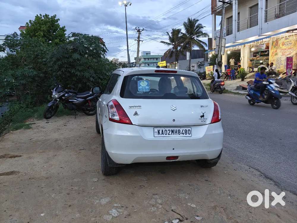 Maruti Suzuki Swift Petrol Manual For Sale.