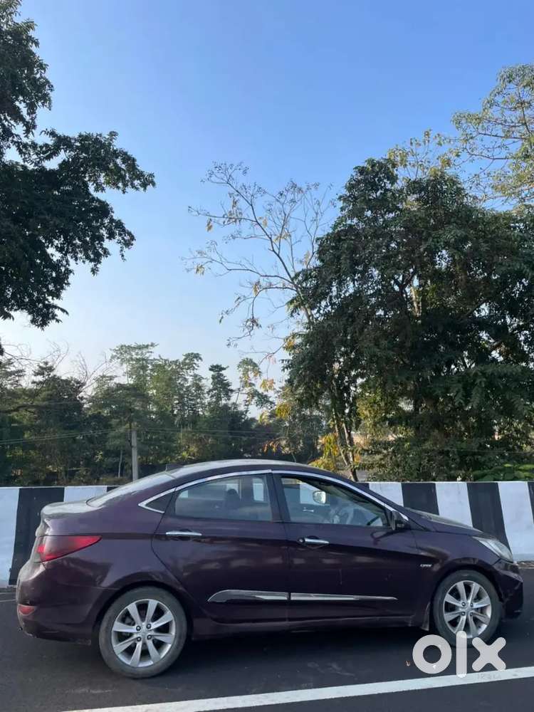 Hyundai Verna 2011
