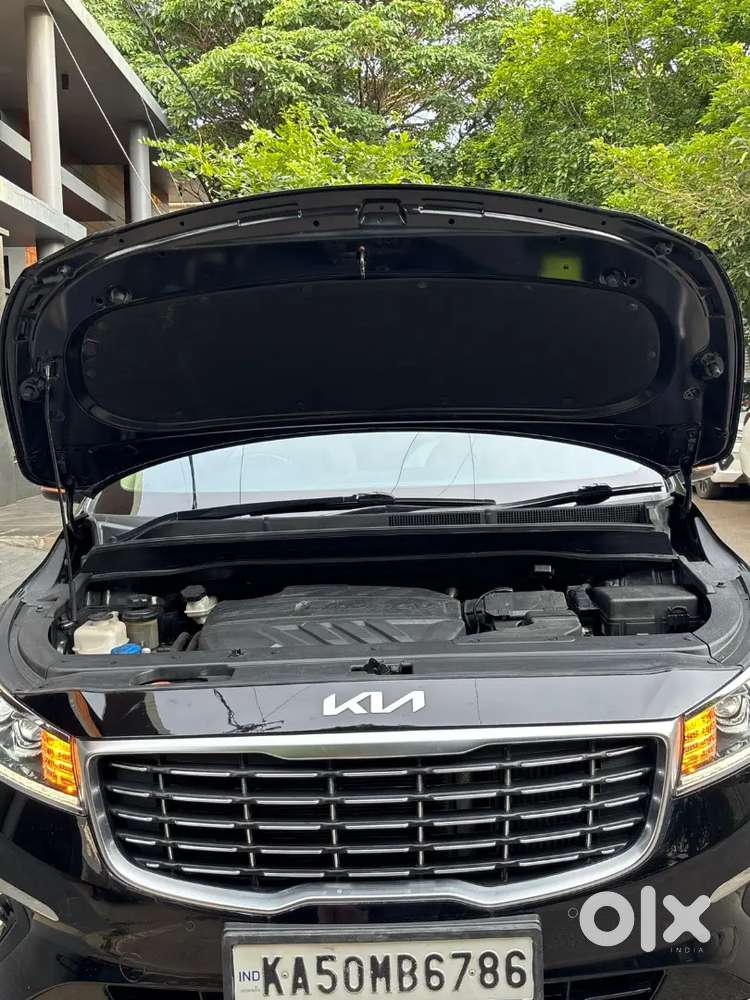 Kia Carnival Limousine Plus 2022 Diesel 71000 Km Driven