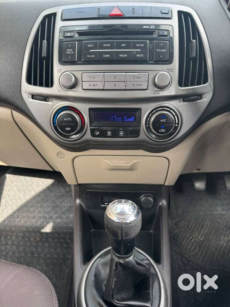 Hyundai I20 Sportz 1.4 Crdi, 2014, Petrol