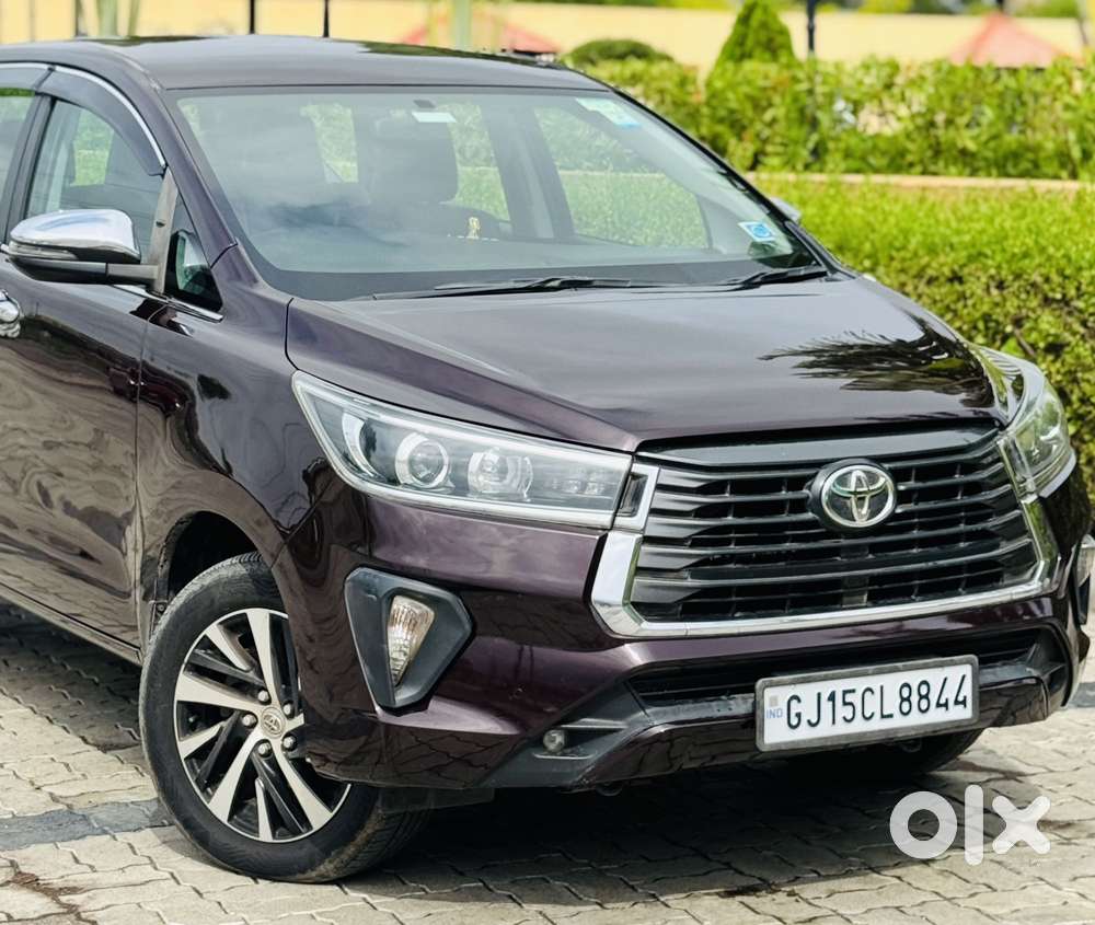 Toyota Innova Crysta 2.8 Zx At 7 Seater, 2022, Diesel