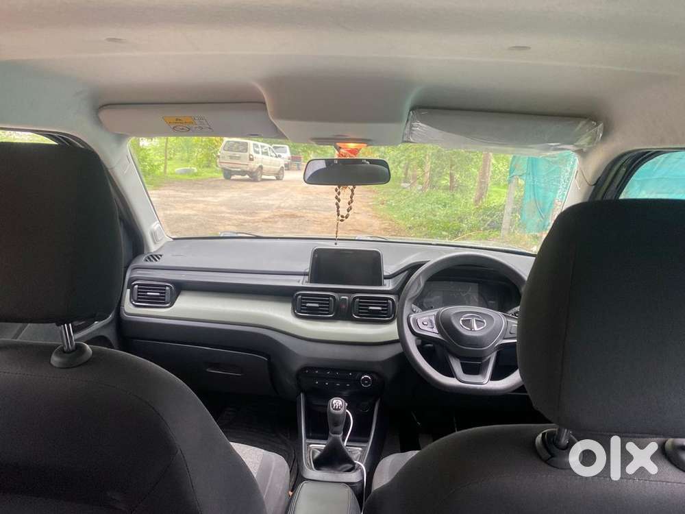 Tata Punch Petrol 2023