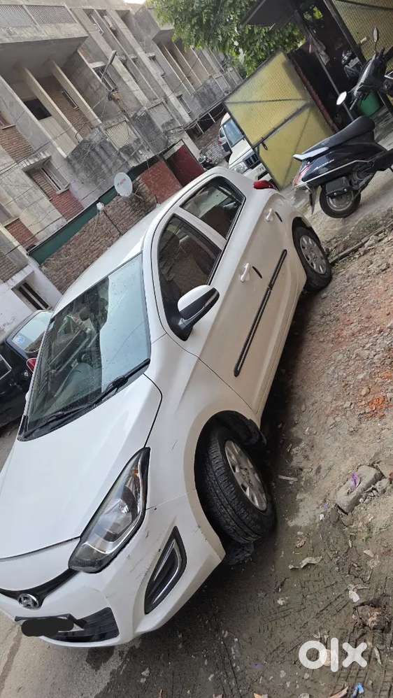 Hyundai I20 2013 Petrol Good Condition Family Car