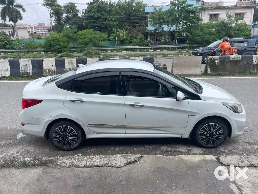 Hyundai Verna 1.6 Crdi 2012 Manual 76465 Km