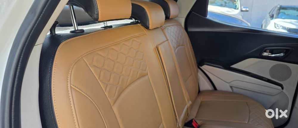 Mahindra Xuv300 W8 1.2 Petrol Dual Tone, 2019, Petrol