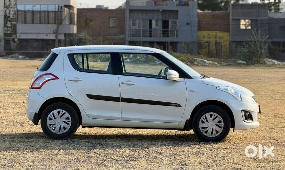 Maruti Suzuki Swift Vxi Optional, 2017, Petrol
