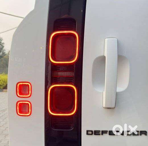 Land Rover Defender 3.0 L 130 Hse, 2023, Diesel