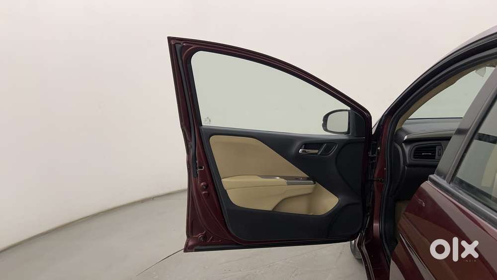 Honda City I-vtec S, 2015, Petrol