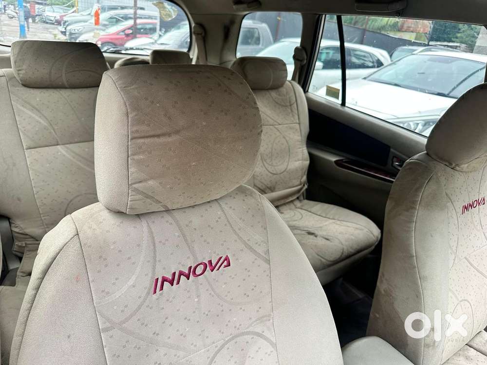 Toyota Innova 2.5 Vx (diesel) 8 Seater Bs Iv, 2012, Diesel