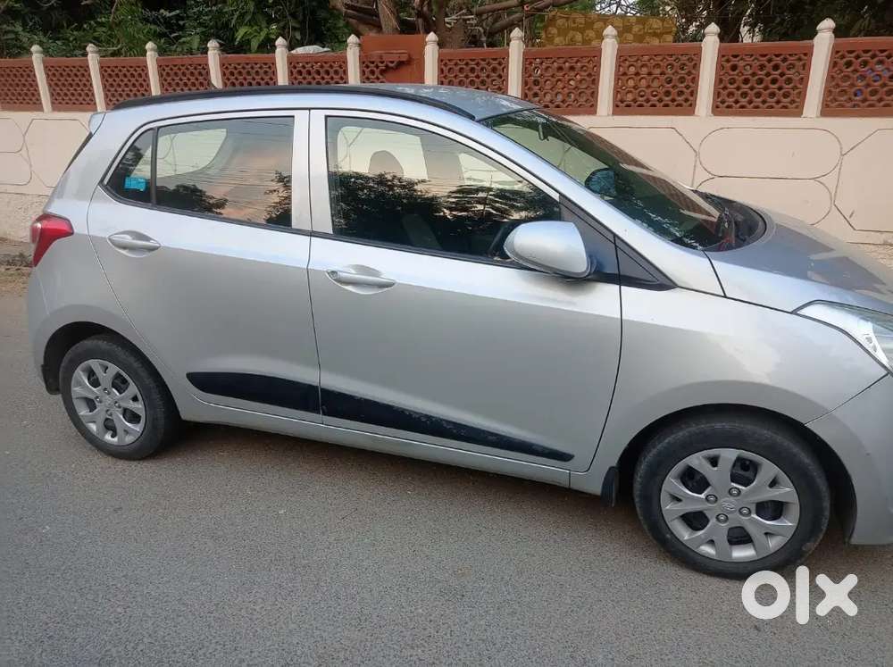 Hyundai I10 Sportz 2015 Car