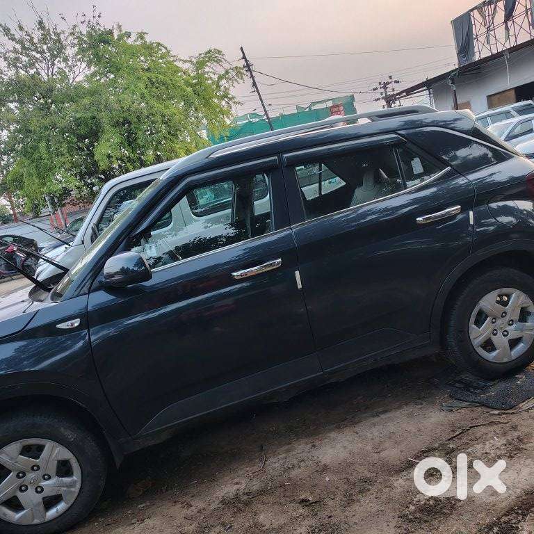 Hyundai Venue S 1.2 Petrol, 2021, Petrol