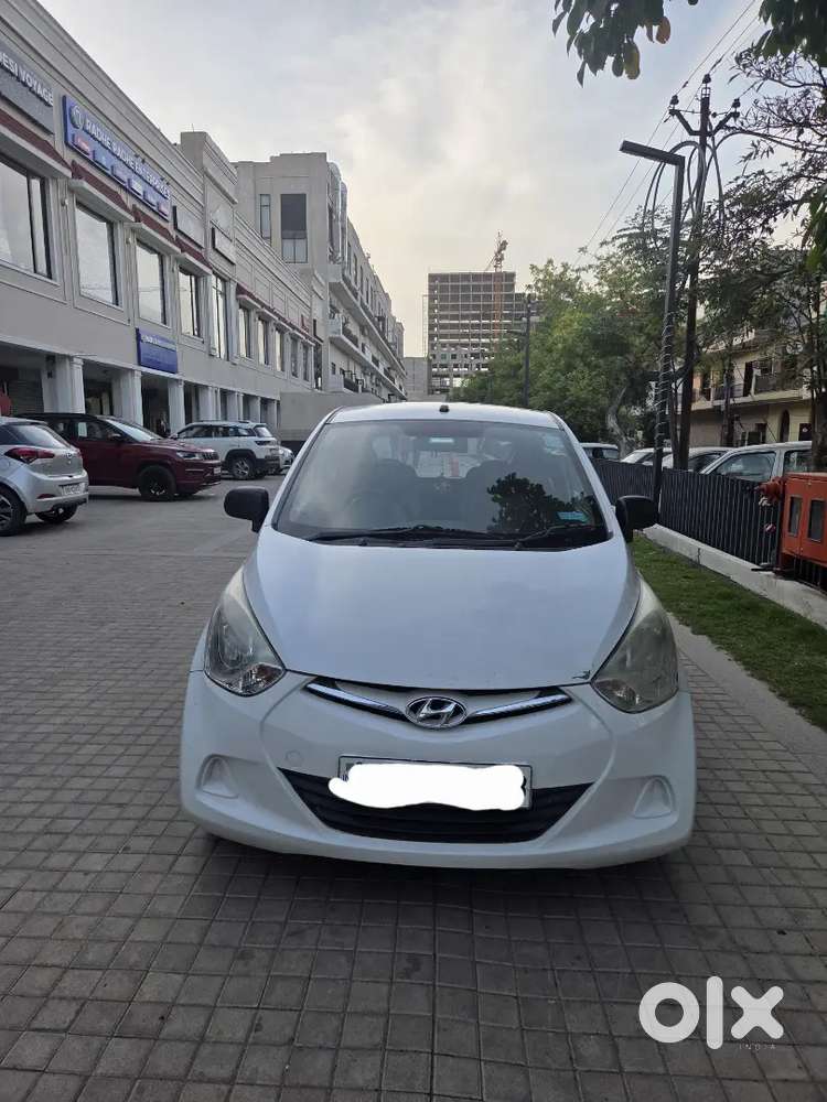 Hyundai Eon 2015 Petrol 57300 Km Driven