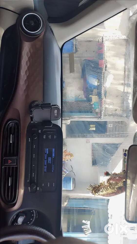 Hyundai Aura 2025 Cng & Hybrids 19000 Km Driven