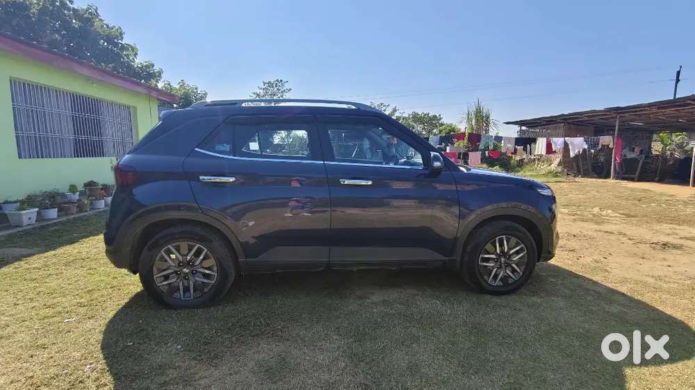Hyundai Venue 2022 Petrol 80000 Km Driven