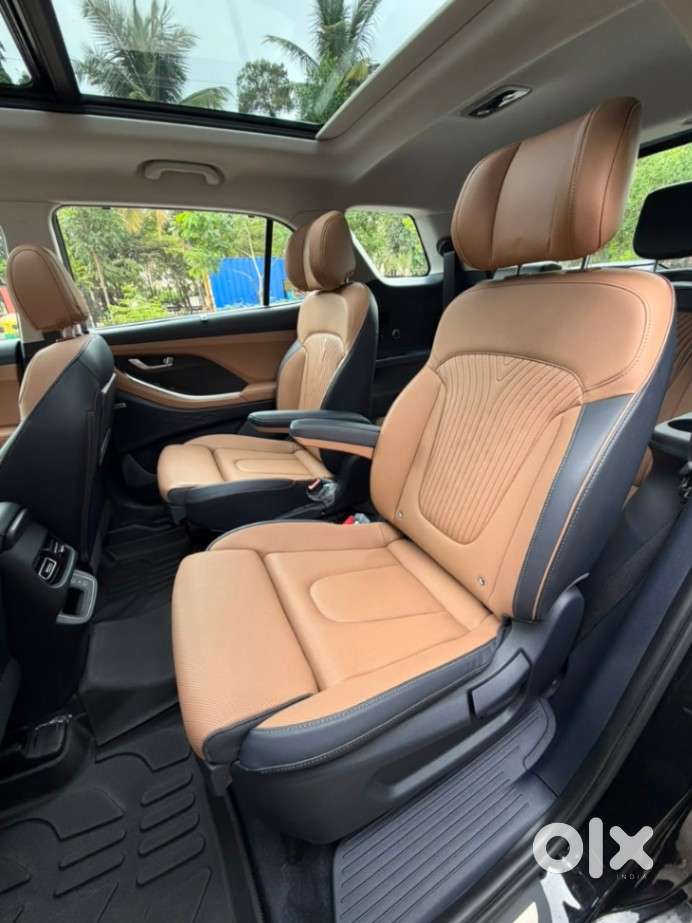 Hyundai Alcazar Signature 1.5 Petrol Dct 6str, 2025, Petrol
