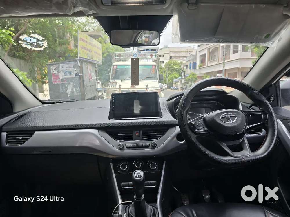 Tata Nexon 2022 Diesel 125000 Km Driven. 100% Company Service.