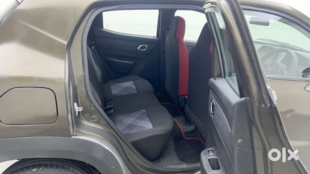 Renault Kwid 2019-ongoing 1.0 Rxt Amt (o), 2019, Petrol