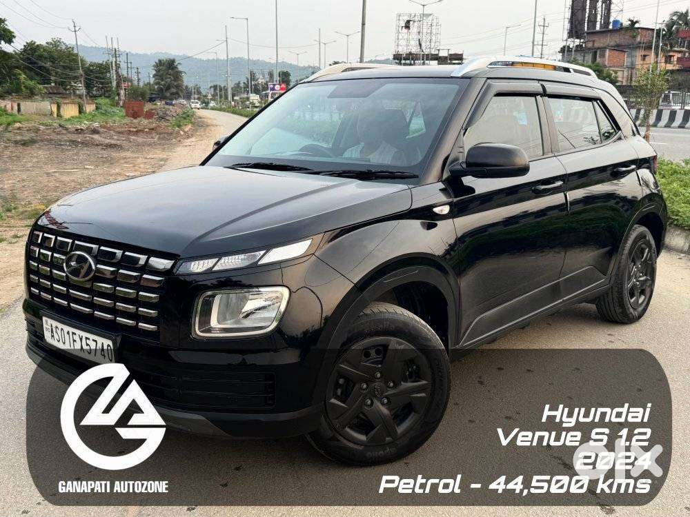 Hyundai Venue S 1.2 Petrol, 2024, Petrol