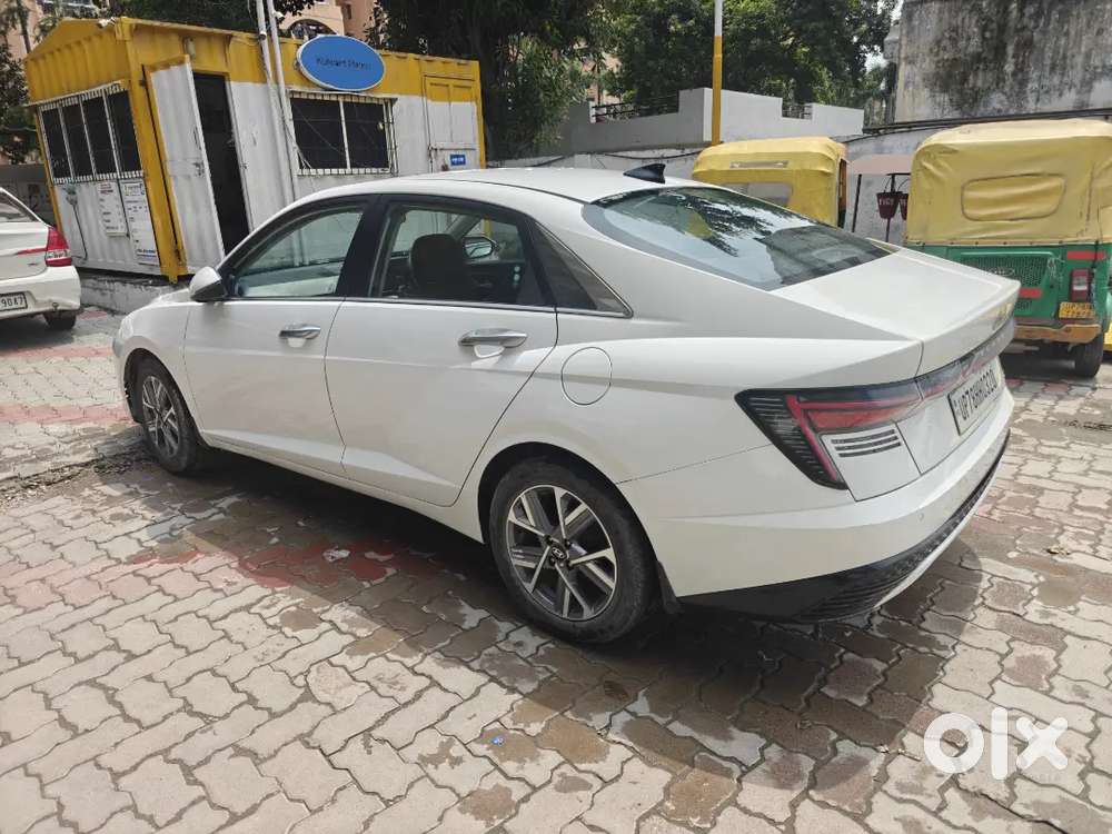 Hyundai Verna 1.5 Sx Ivt Automatic 2023