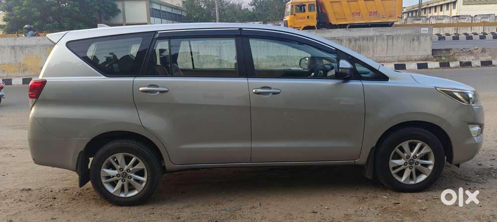 Toyota Innova Crysta 2.4 Gx Mt, 2017, Diesel
